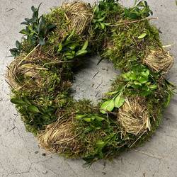 Kranz braun/grün Buchs/Moos/Heu D25cm (117)