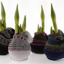 Amar.Bol Wachs mix Weihnachtsmütze rote Bl. 32cm H015