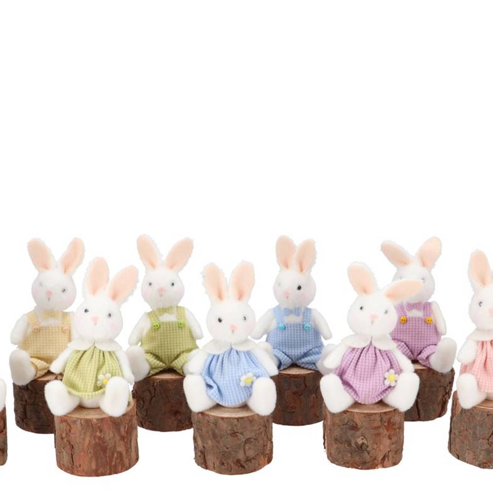 Hase Sitzend auf Holzscheibe Fun mix pastel 06x06x16cm