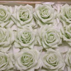 Seiden Wachs Rose im Kiste hell grün D10-12cm