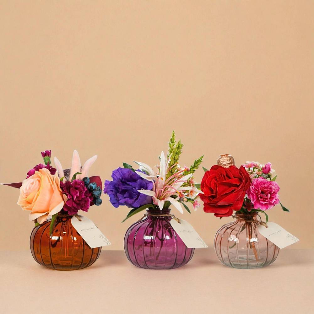 Seidenblumenstrauss im mix Glas Flasche Terra 10x18cm